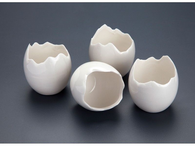 Broken Egg (Shiny) Ø4,5 H5Cm 50Ml (10)