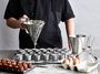 Automatic Piston Funnel With Stand 1,5 L